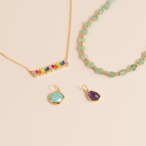 NECKLACES WITH PENDANTS