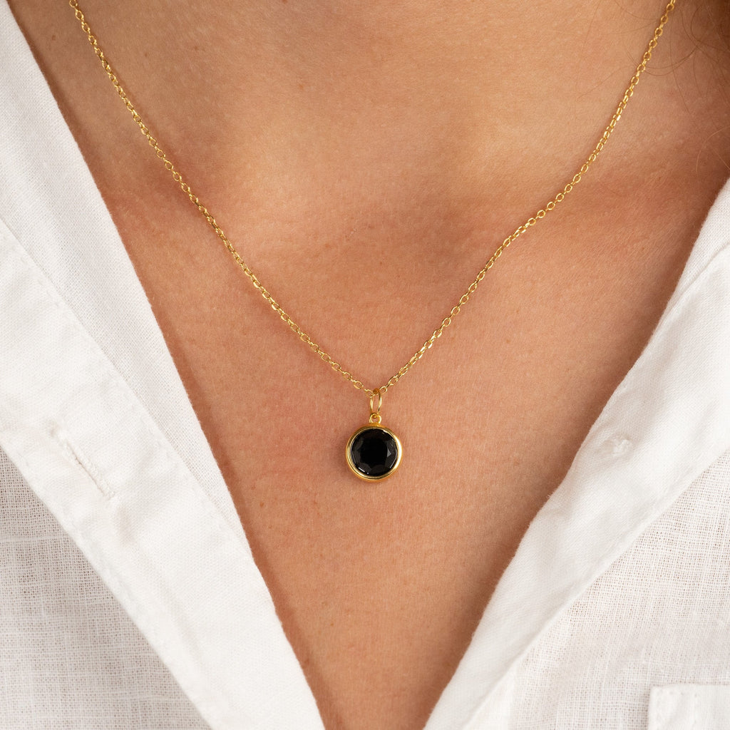 ava-black-onyx-golden-pendant-