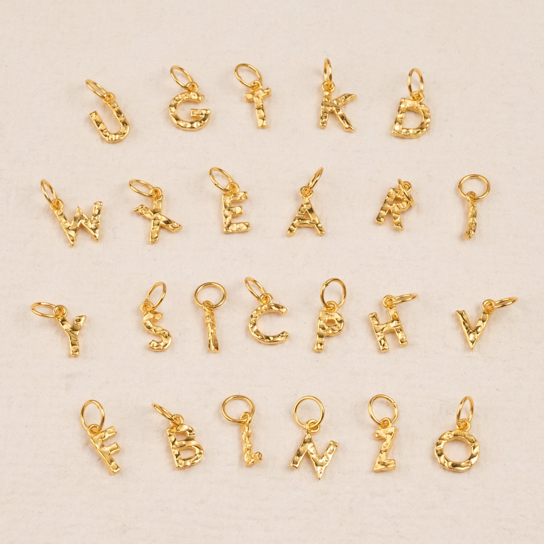 LETTER MOLTEN GOLDEN PENDANT – Sisi Copenhagen