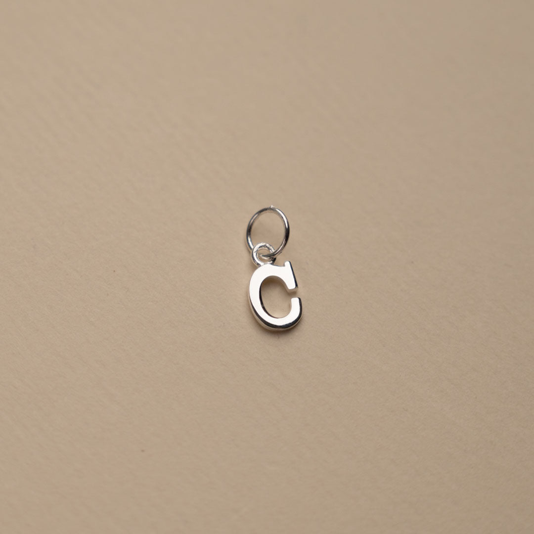 LETTER SILVER PENDANT – Sisi Copenhagen