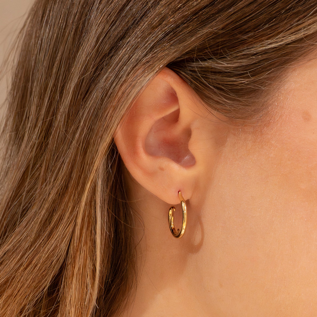 MIO GOLDEN CREOL EARRING – Sisi Copenhagen