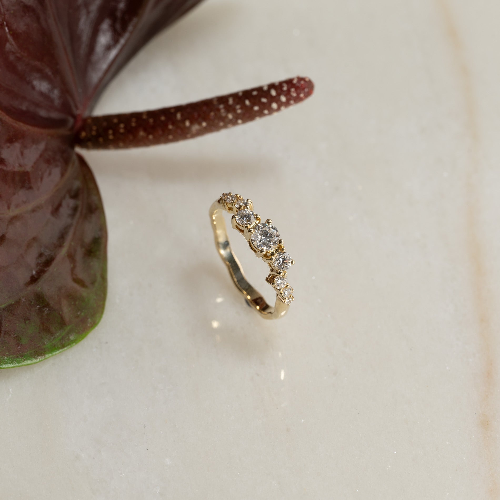 ORGANIC CLUSTER DIAMOND RING YG