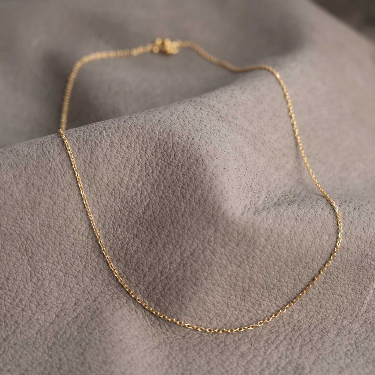 SIMPLE LINK SOLID GOLD CHAIN