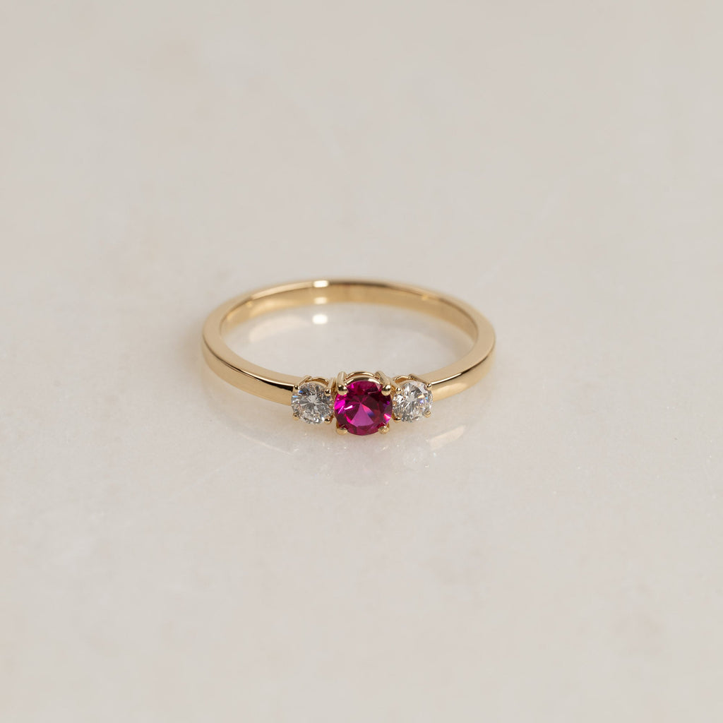 SIMPLE THREE-STONE LAB-RUBY DIAMOND RING - 0.68ct – Sisi Copenhagen