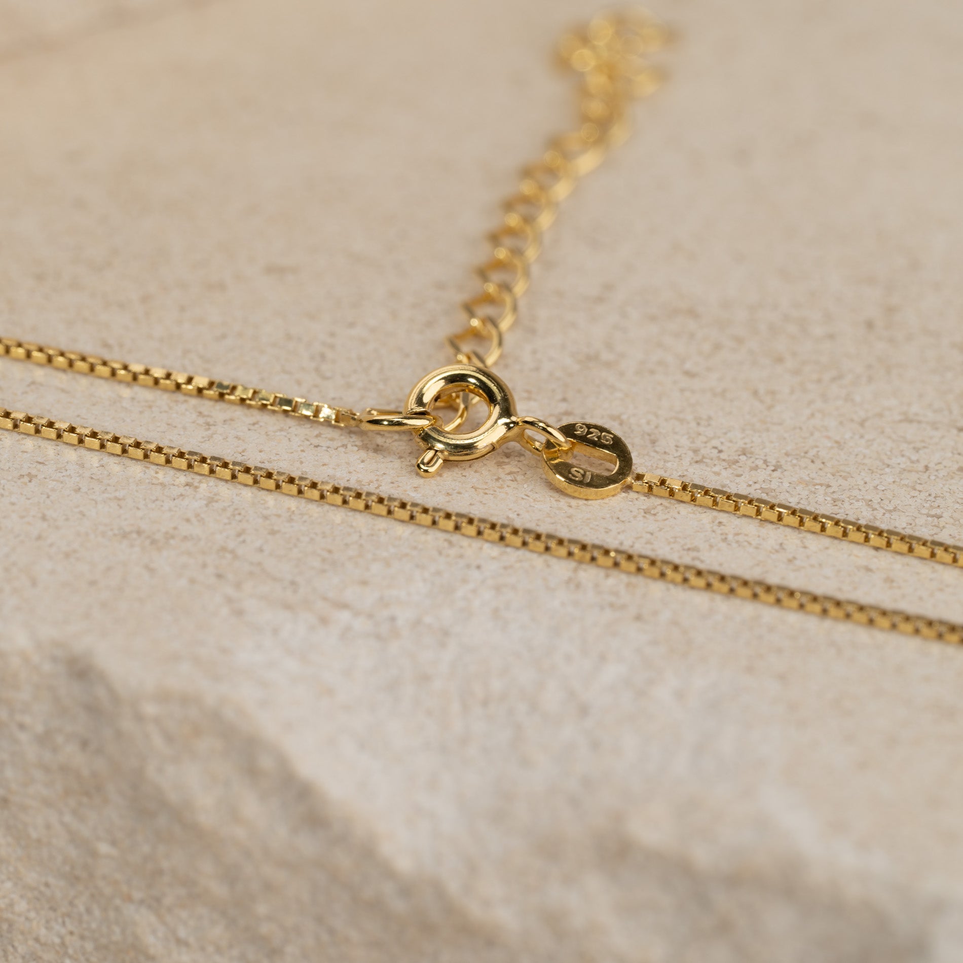 VENEZIA SMALL GOLDEN CHAIN – Sisi Copenhagen